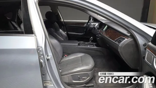 Hyundai Genesis 2016 — фото 11
