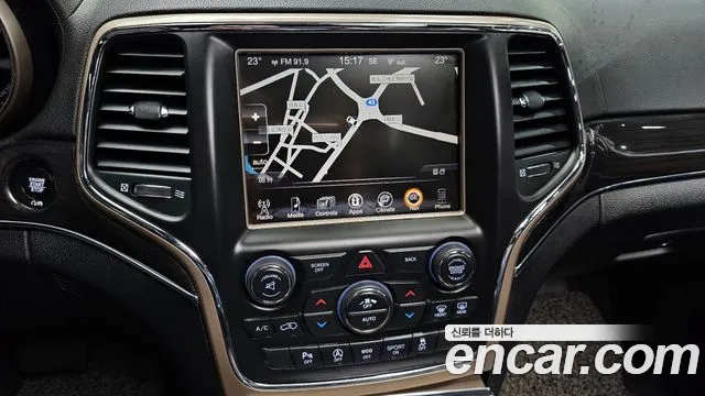 Jeep Cherokee 2016 — фото 13