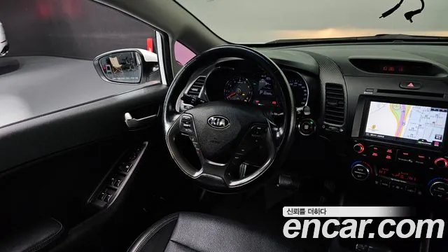 Kia K3 2015 — фото 13