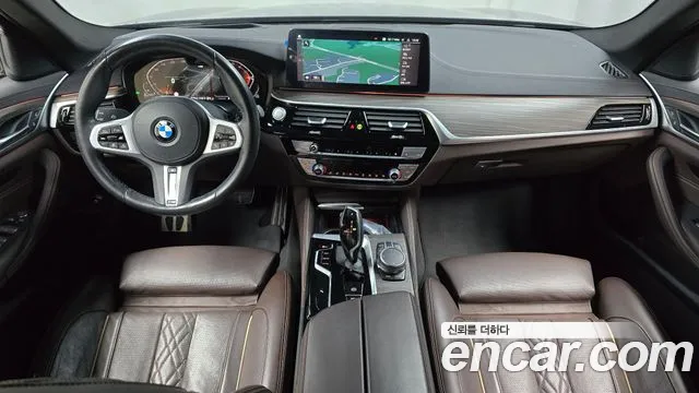 BMW 5-Series 2021 — фото 10