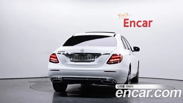 Mercedes-Benz E-Class 2019 — фото 3