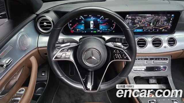 Mercedes-Benz E-Class 2021 — фото 19