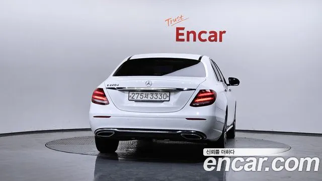 Mercedes-Benz E-Class 2020 — фото 4