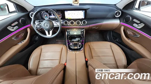 Mercedes-Benz E-Class 2020 — фото 10