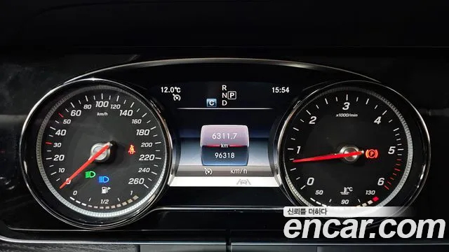 Mercedes-Benz E-Class 2020 — фото 11