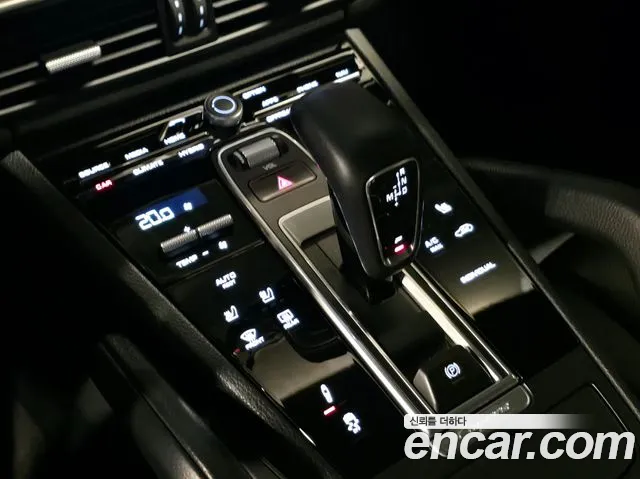 Porsche Cayenne 2021 — фото 14