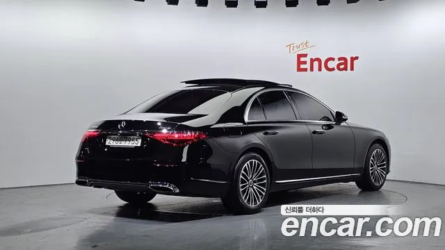 Mercedes-Benz S-Class 2022 — фото 2