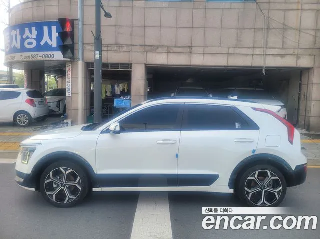 Kia Niro 2022 — фото 3