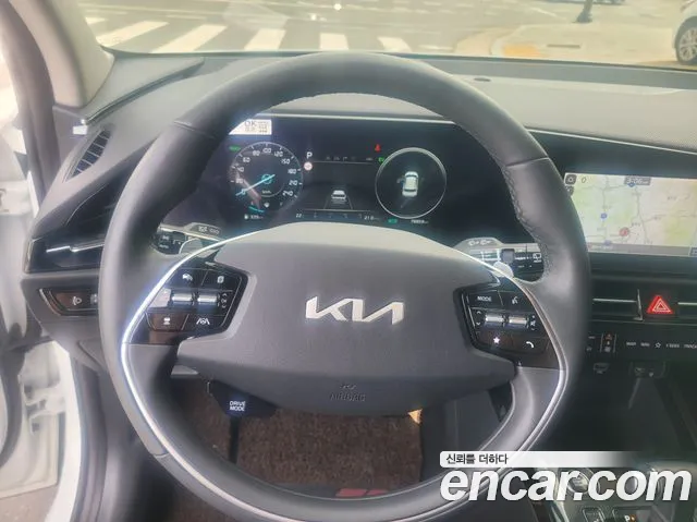 Kia Niro 2022 — фото 19