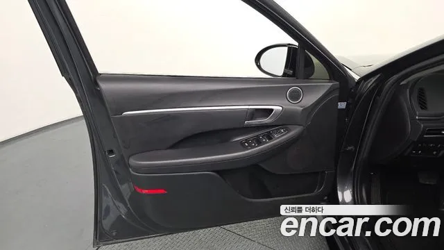 Hyundai Sonata 2022 — фото 14