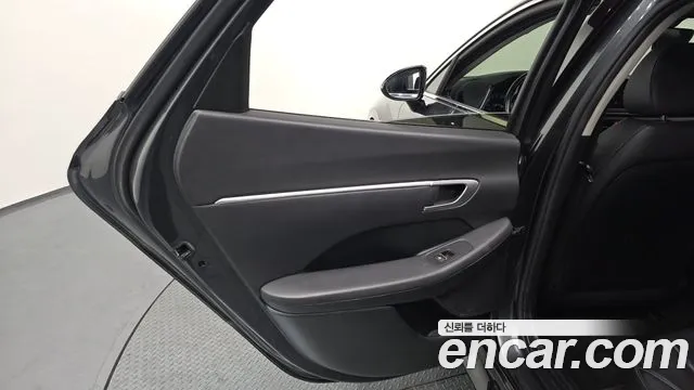 Hyundai Sonata 2022 — фото 15