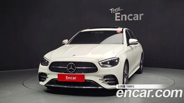 Mercedes-Benz E-Class 2023 — фото 3