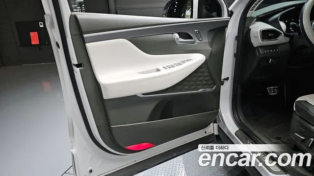 Hyundai Santafe 2021 — фото 14