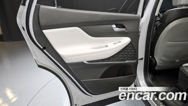Hyundai Santafe 2021 — фото 15