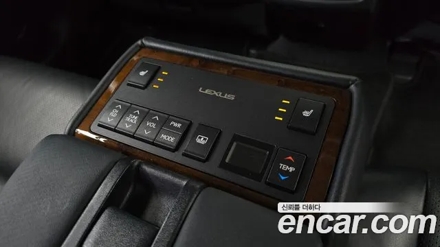 Lexus ES 2015 — фото 18
