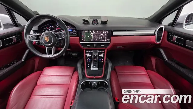 Porsche Cayenne 2023 — фото 10