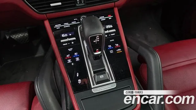 Porsche Cayenne 2023 — фото 12