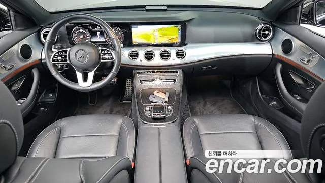 Mercedes-Benz E-Class 2020 — фото 10
