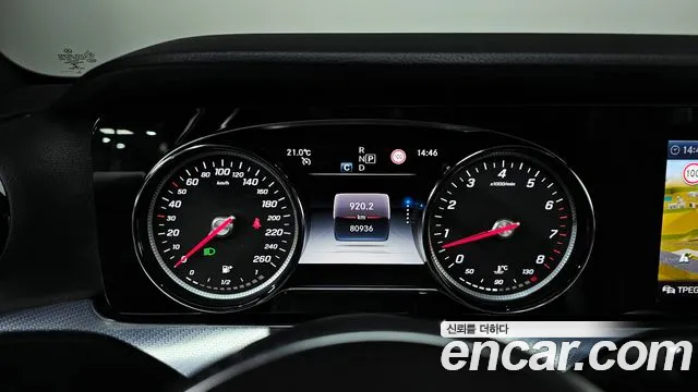 Mercedes-Benz E-Class 2020 — фото 11