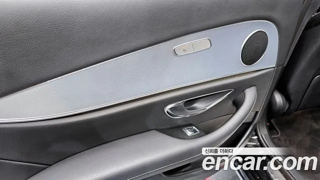 Mercedes-Benz E-Class 2020 — фото 14