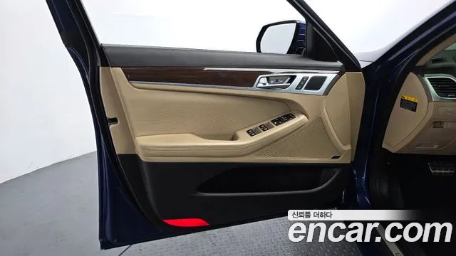 Hyundai Genesis 2016 — фото 14