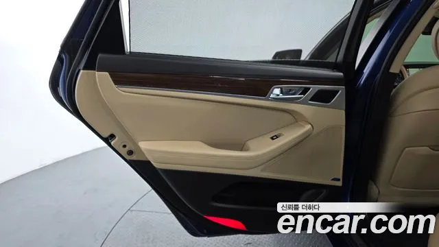 Hyundai Genesis 2016 — фото 15