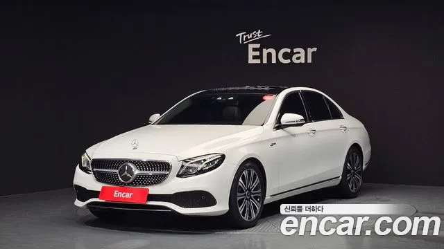 Mercedes-Benz E-Class 2017 — фото 1