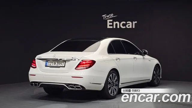 Mercedes-Benz E-Class 2017 — фото 2