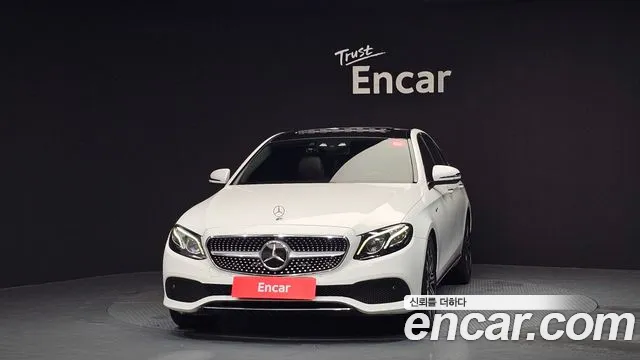Mercedes-Benz E-Class 2017 — фото 3