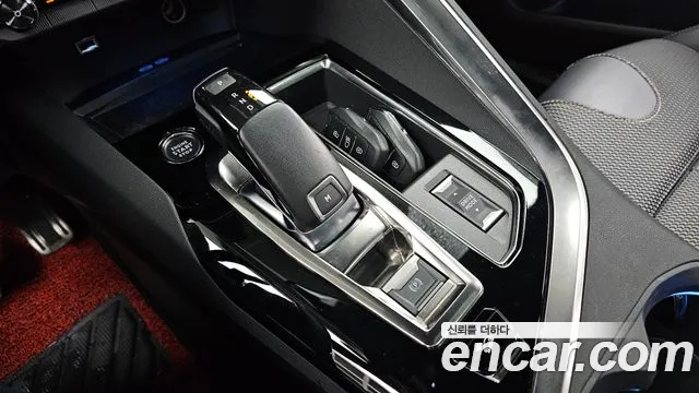 Peugeot 3008 2022 — фото 12