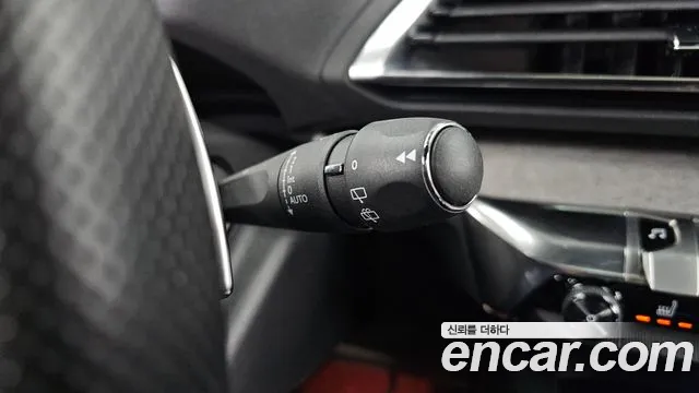 Peugeot 3008 2022 — фото 16