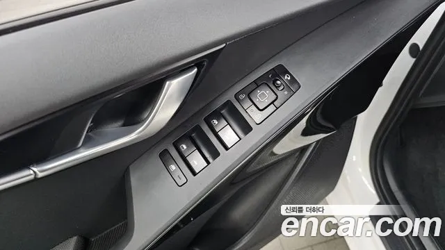 Kia Niro 2024 — фото 16
