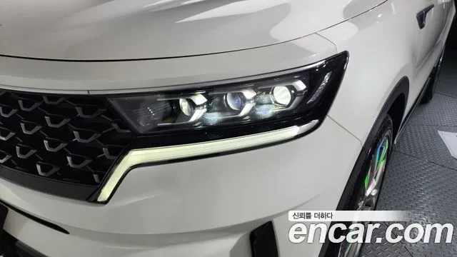 Kia Sorento 2023 — фото 8