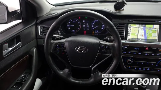 Hyundai Sonata 2017 — фото 19