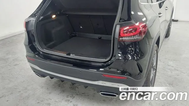 Mercedes-Benz GLA-Class 2021 — фото 11