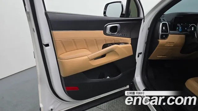 Kia Sorento 2023 — фото 14