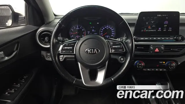 Kia K3 2019 — фото 13