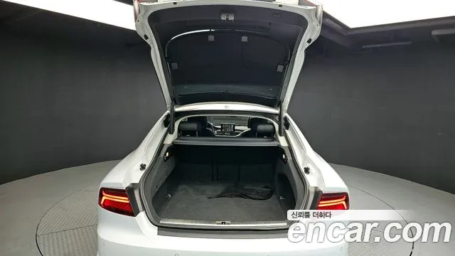 Audi A7 2016 — фото 20