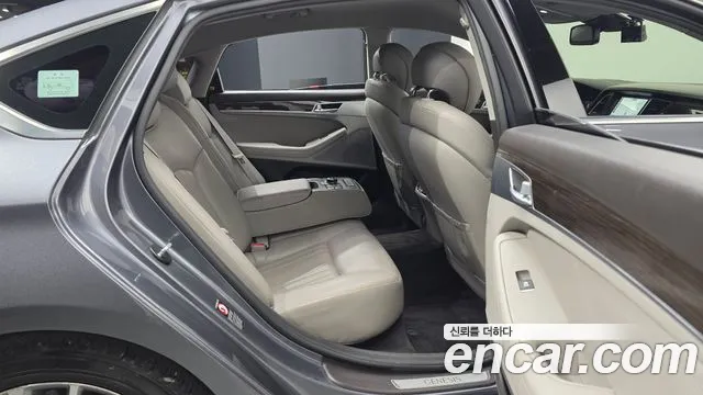 Hyundai Genesis 2016 — фото 11