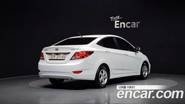 Hyundai Accent 2012 — фото 2