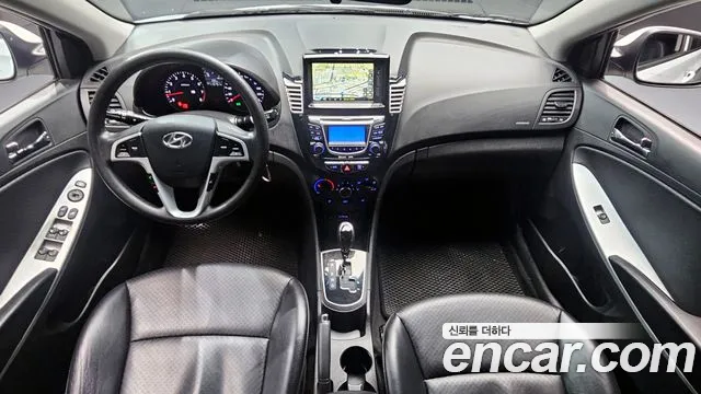 Hyundai Accent 2012 — фото 10