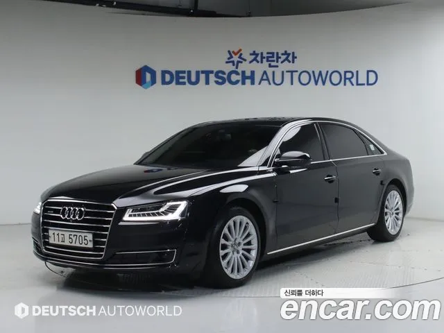 Audi A8 2015 — фото 1