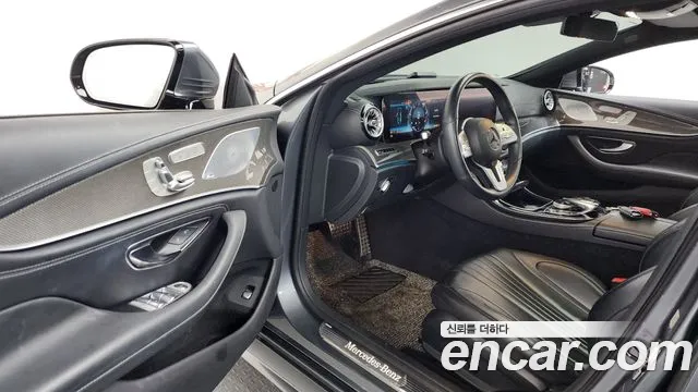Mercedes-Benz CLS-Class 2019 — фото 13