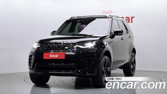 Land Rover Discovery 2025 — фото 1