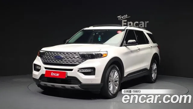 Ford Explorer 2021 — фото 1