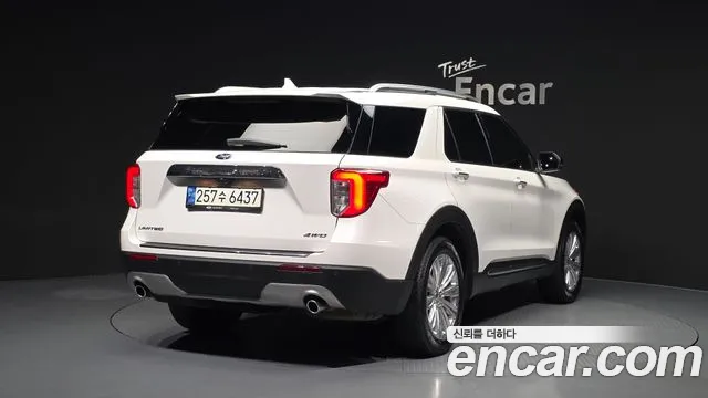 Ford Explorer 2021 — фото 2