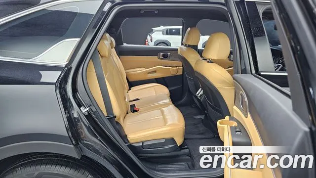 Kia Sorento 2023 — фото 11