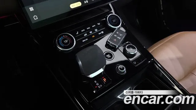 Land Rover Range Rover Sport 2023 — фото 12