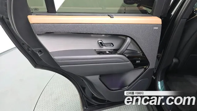 Land Rover Range Rover Sport 2023 — фото 15
