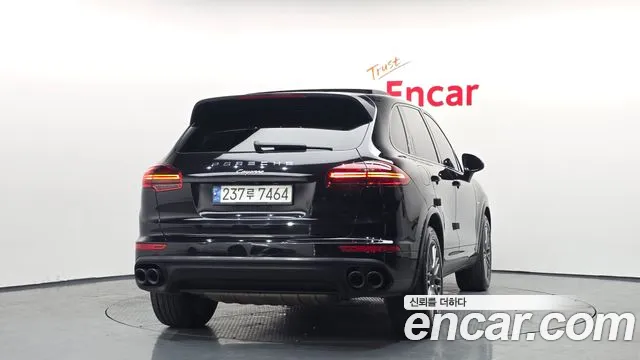 Porsche Cayenne 2017 — фото 4